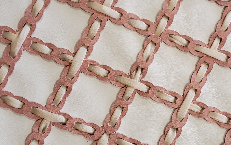 Fil'ing broderie cuir perforé découpé & application lacet